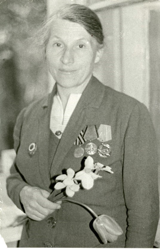 Черняева Галина Витальевна	(22.03.1919–17.04.1971)